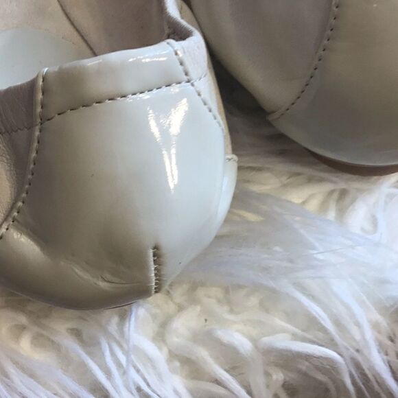 Ballerina type flats in size 8 by NINE WEST - Picture 6 of 14